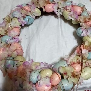 Absolutely stunning speckled egg hanging Easter wreath